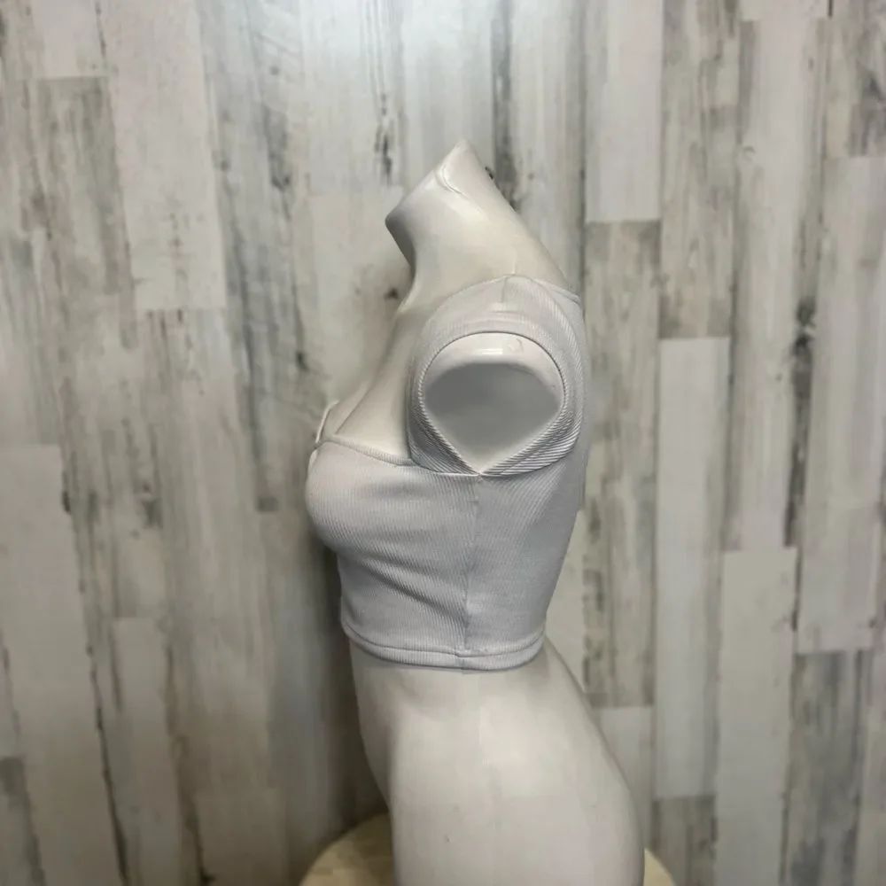 White crop top - Picture 4 of 5
